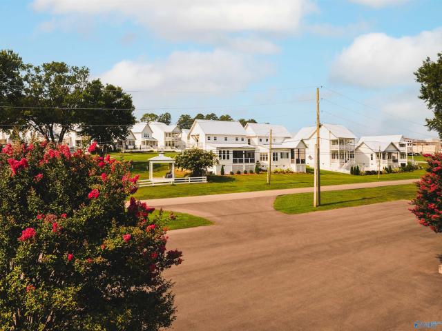 House for sale in Guntersville, Alabama
