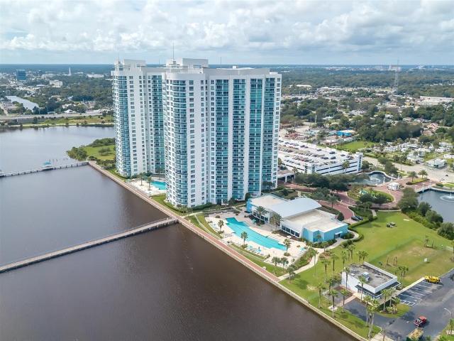 Condo for sale in Holly Hill, Florida