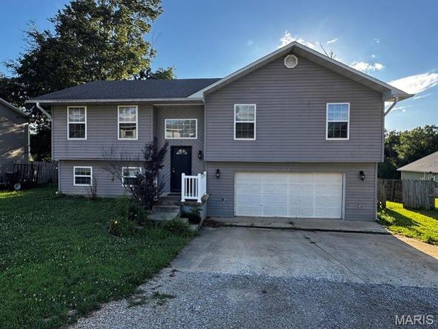 House for sale in Poplar Bluff, Missouri