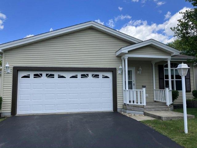 House for sale in Grayslake, Illinois