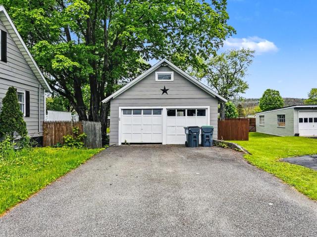 Property for rent in Cuddebackville, New York