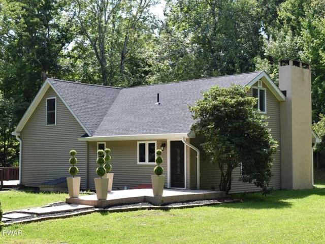 House for sale in Beach Lake, Pennsylvania