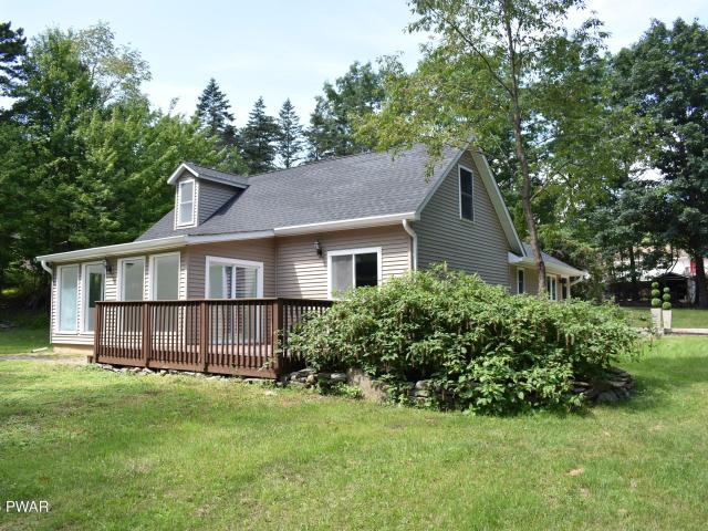 House for sale in Beach Lake, Pennsylvania