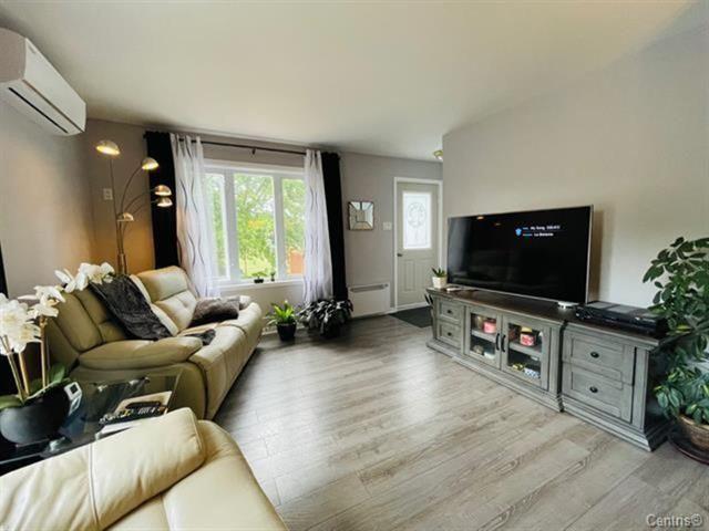 Apartment for rent in Charlemagne, Quebec