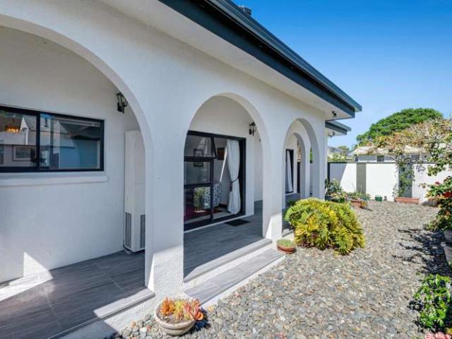 Townhouse for sale in Orewa