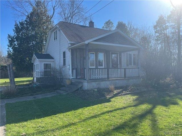 House for sale in Bowmansville, New York