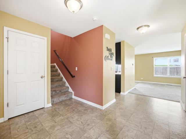 Townhouse for sale in Mchenry, Illinois