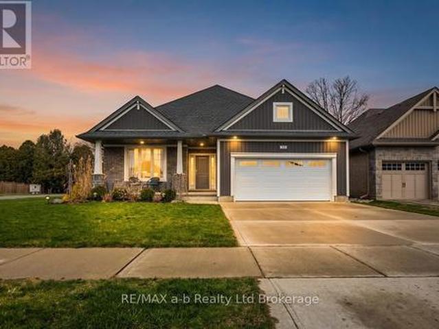 House for sale in Tillsonburg, Ontario