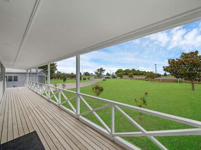 House for sale in Waitakaruru, Waikato