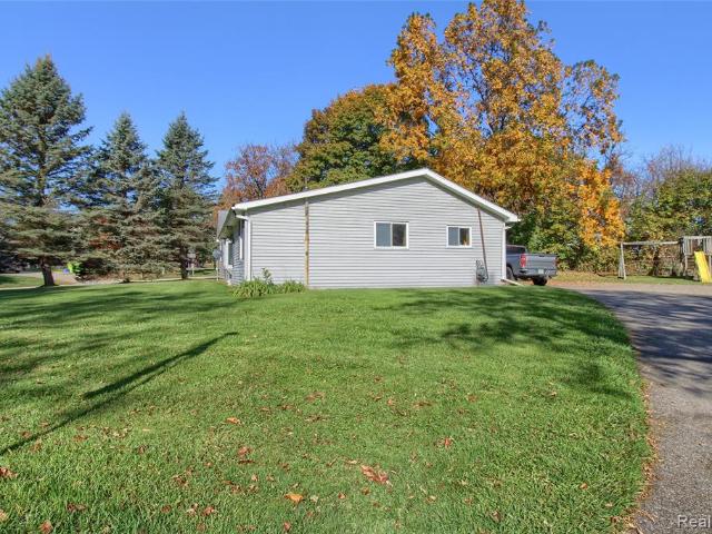 House for sale in South Lyon, Oakland County