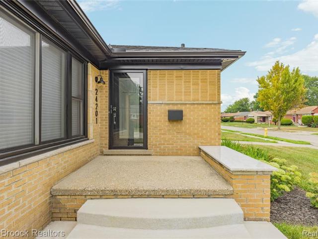 House for sale in Oak Park, Oakland County