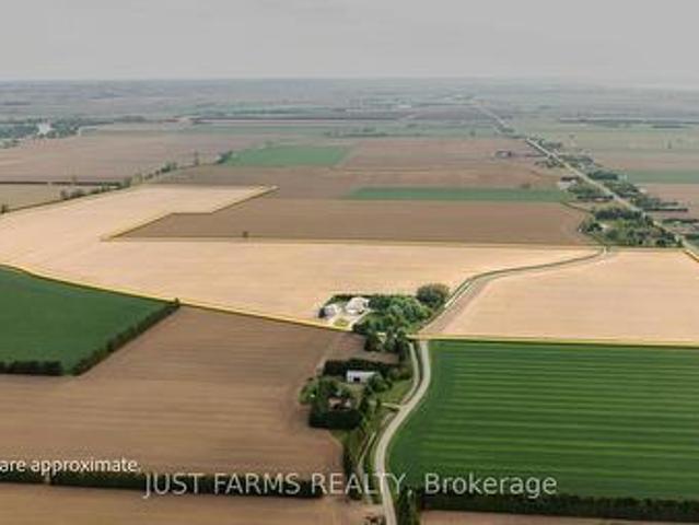 Farm for sale in Chatham–kent, Ontario