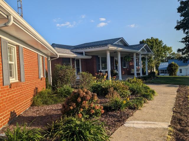 House for sale in Columbia, Kentucky