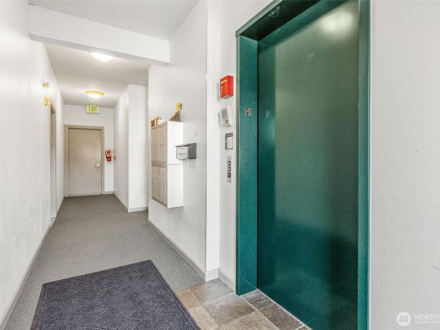 Condo for sale in Everett, Washington