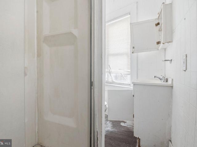 House for sale in Gibsonton, Maryland
