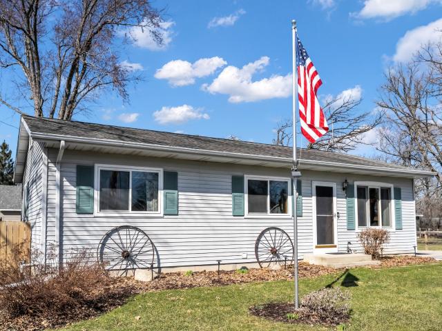 House for sale in Kansasville, Wisconsin