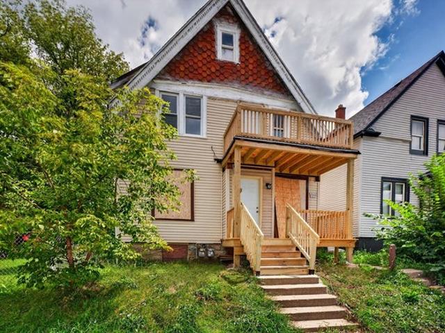 House for sale in Milwaukee, Wisconsin