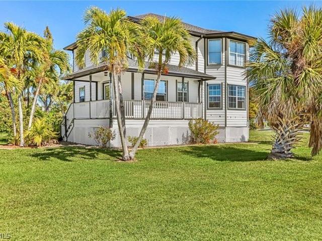 House for sale in Bokeelia, Florida
