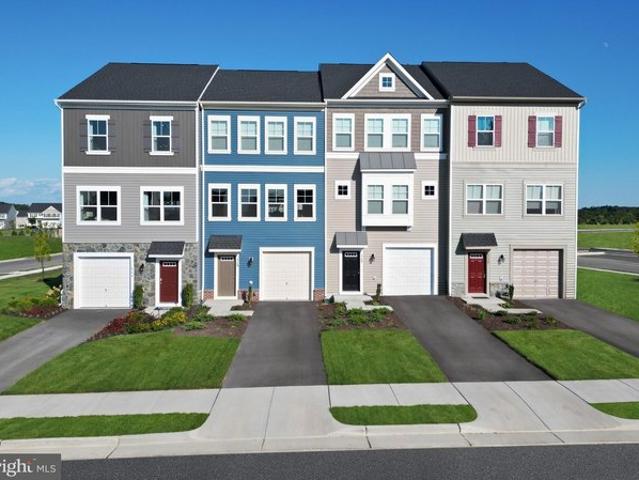 Townhouse for sale in Virginia