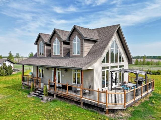 House for sale in Alberta