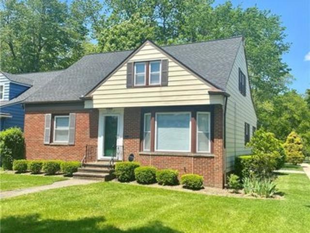 House for sale in Beachwood, Ohio