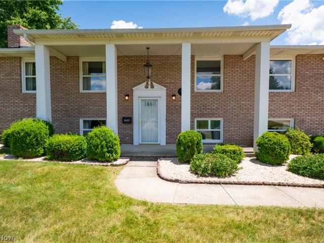 House for sale in Summit, Ohio