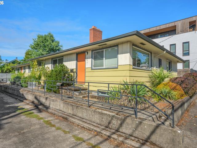 House for sale in South Tabor, Portland