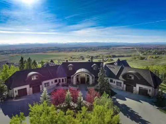 House for sale in Alberta