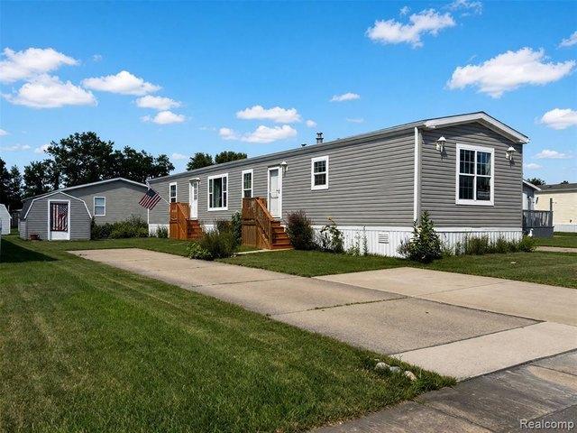 House for sale in Flat Rock, Michigan