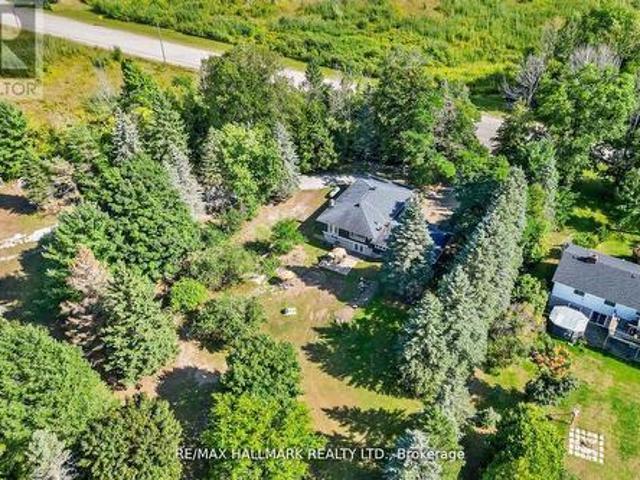 House for sale in Springwater