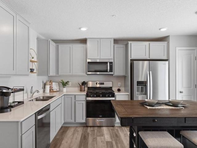 Townhouse for sale in Hennepin, Minnesota
