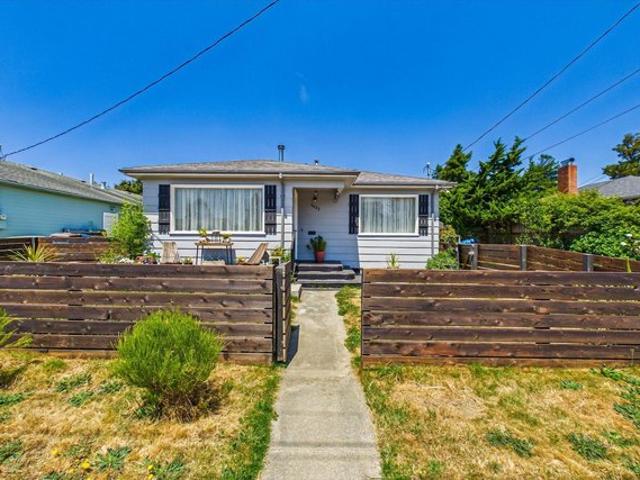 House for sale in Humboldt, California