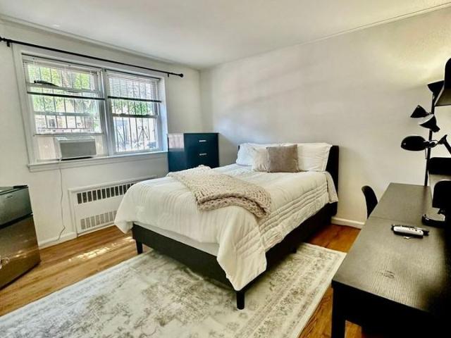 Apartment for rent in The Bronx, Arverne