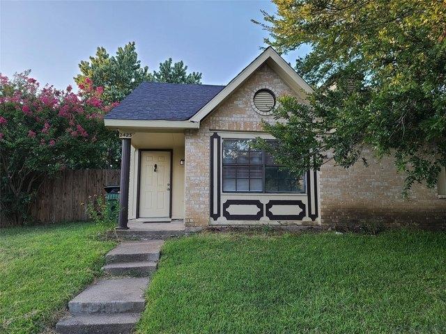 House for sale in Arlington, Texas