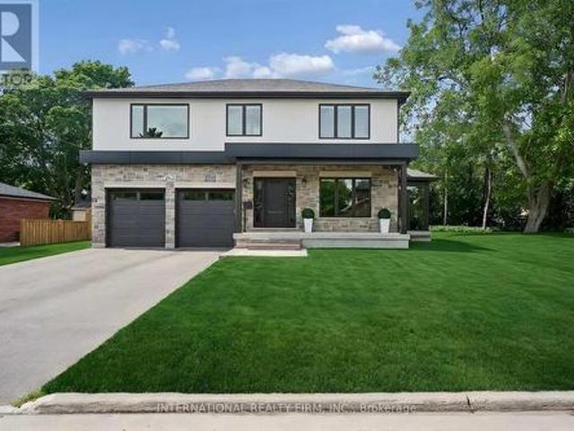 House for sale in Burlington, Ontario