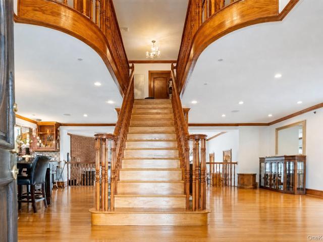 House for sale in Queens, Arverne