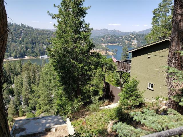 Land for sale in Cedarpines Park, California