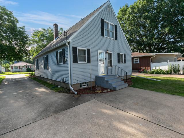 House for sale in Rock Island, Illinois