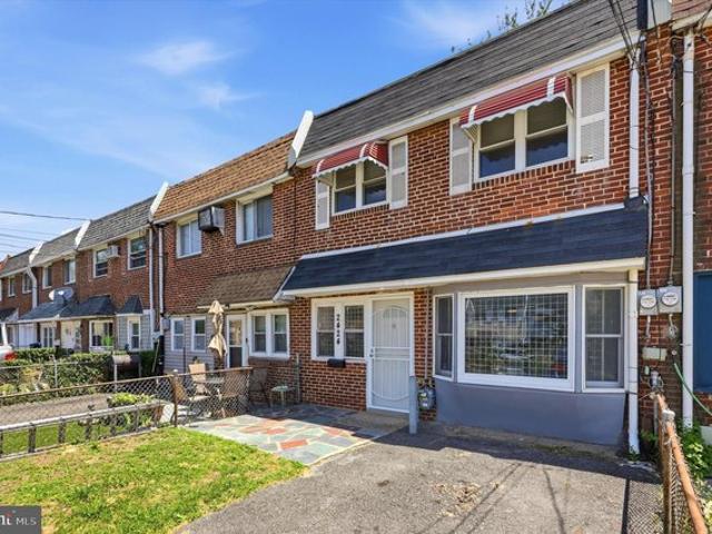 Townhouse for sale in Morgan Village, Camden