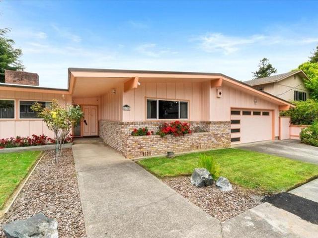 House for sale in Humboldt, California