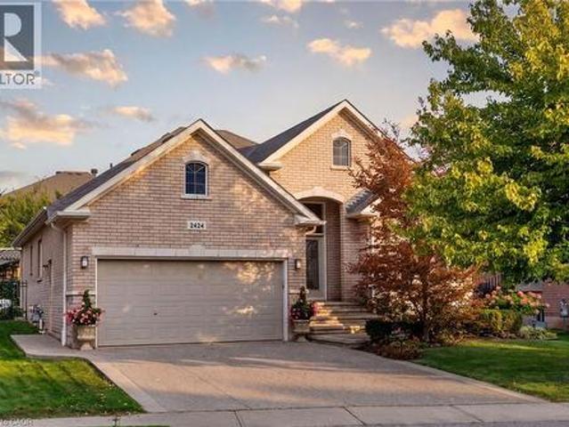 House for sale in Oakville, Ontario