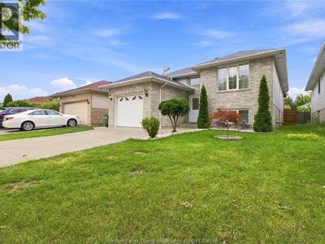 House for sale in Ontario