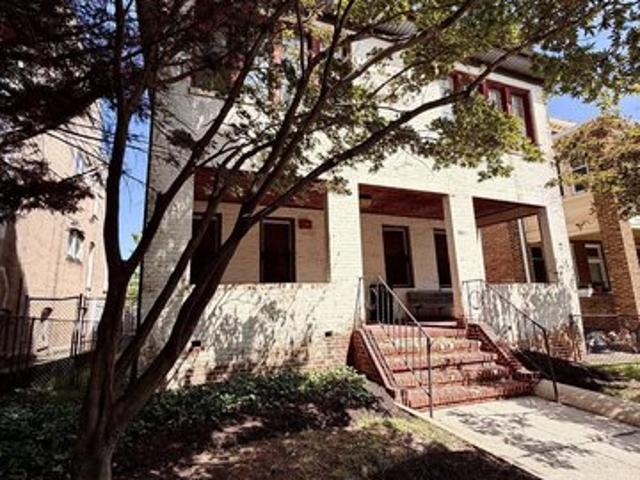 House for sale in Gibsonton, Maryland