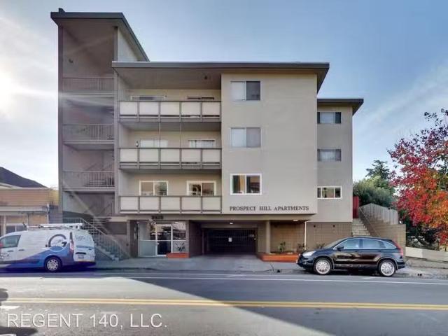 Condo for rent in Oakland