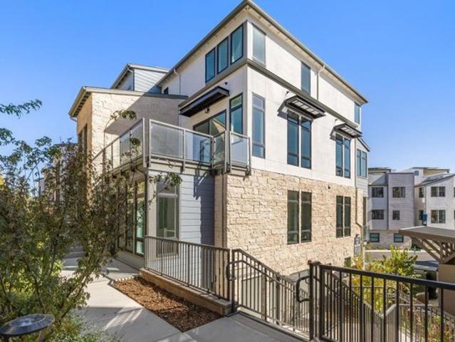 Condo for sale in San Mateo, California