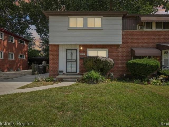 House for sale in Oak Park, Michigan