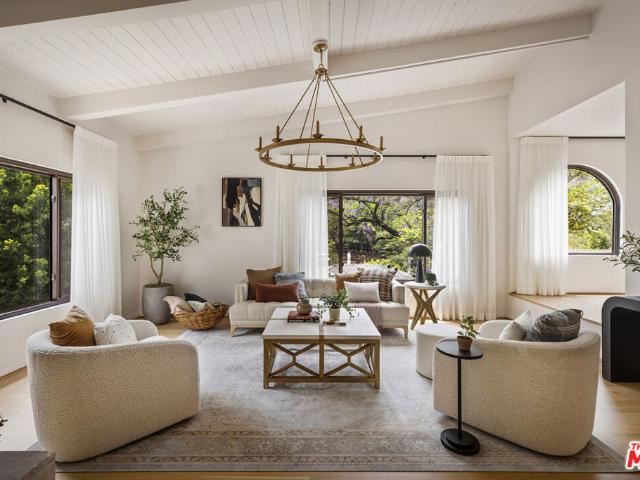 House for sale in Canoga Park, California