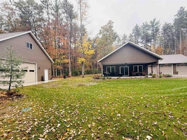 House for sale in Junction City, Portage County