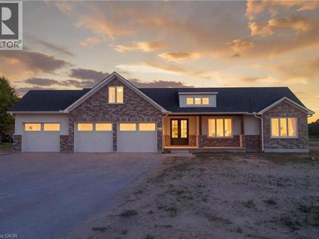 House for sale in Ontario