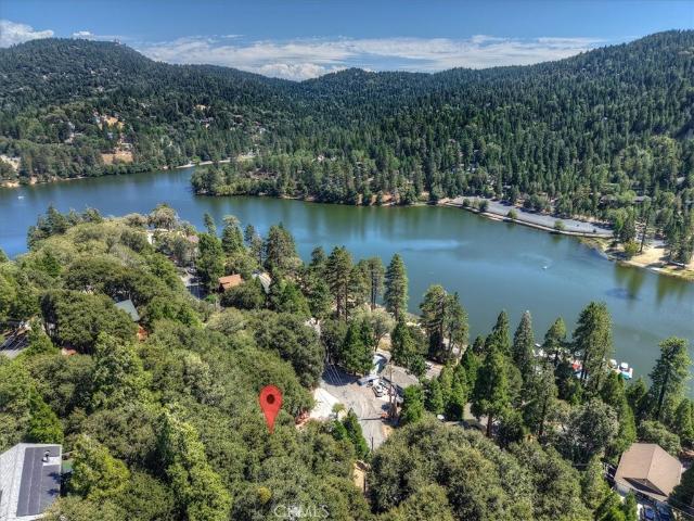 House for sale in Cedarpines Park, California